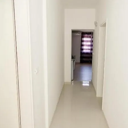 With A Parking Space - 20943 Apartment *